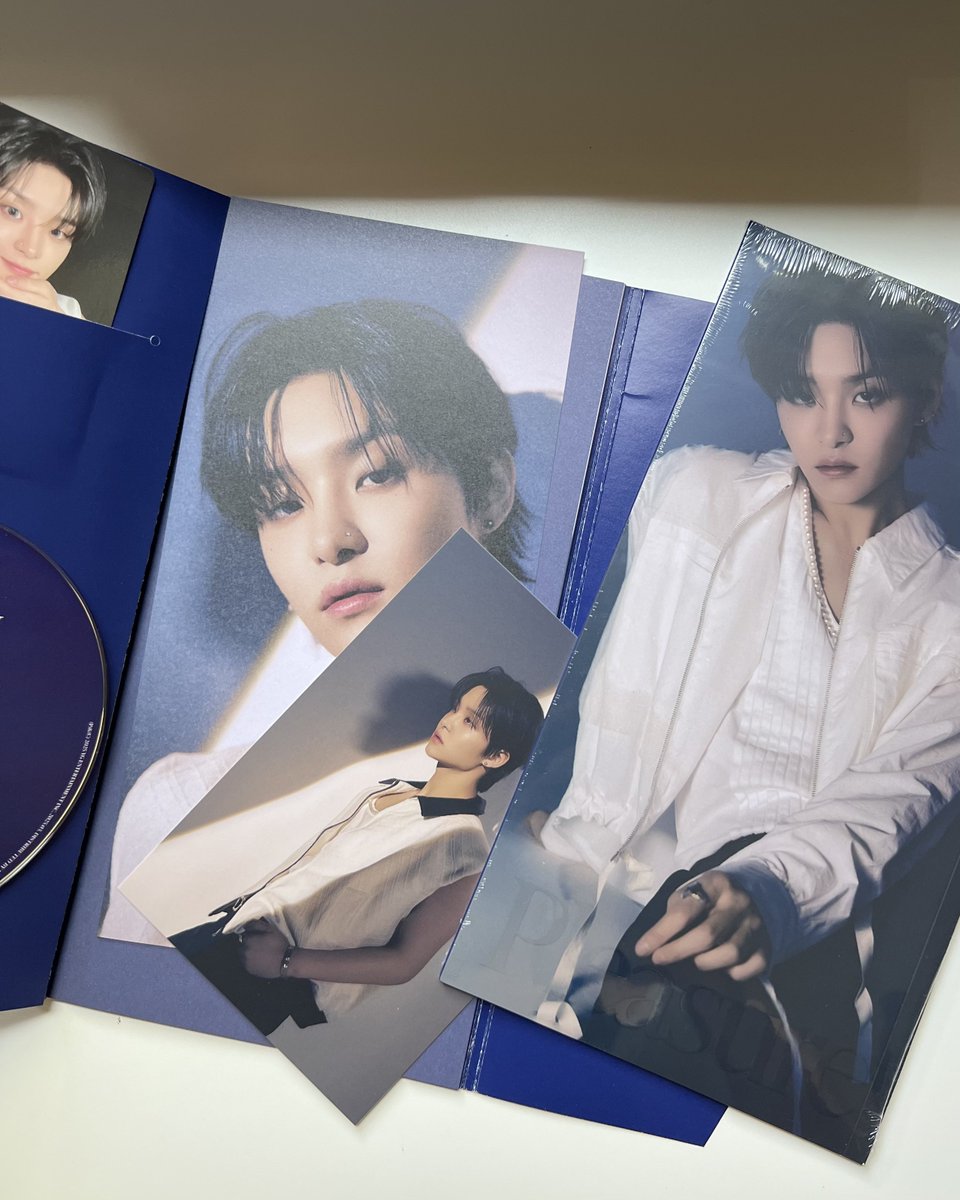 somi_jour's tweet photo. ❤️แจกบั้มดิจิรอบไซน์ปกจีฮุนให้ทึเม 1 บั้ม
เพื่อ Happy Jihoon’Day 🐶🎸🎂

💙 Digipack Jihoon Ver.
บั้มไม่แกะ ได้ครบ ไม่มีค่าใช้จ่ายค้าบบ
(ขอสงวนไม่นำไปขายต่อน้าาา)

แค่รีทวิตพอค่ะ
สุ่มวันจันทร์ที่ 17 นี้ 20:00 น.

#ตลาดนัดเด็กสมบัติ #ตลาดนัดtreasure 
#StillRockingat25JIHOONDay
#JIHOON #지훈 #ジフン  #TREASURE #트레저