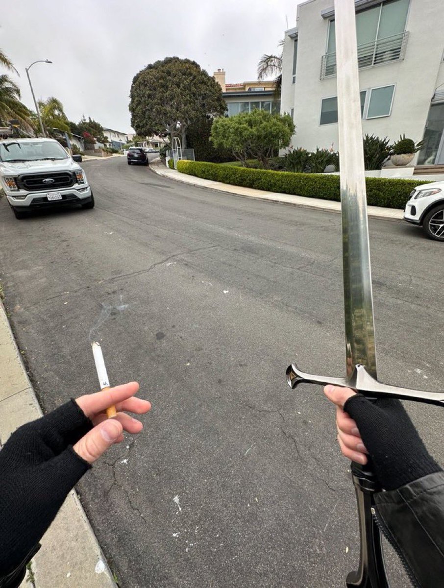 FG_utb2's tweet image. Any Wednesday want it