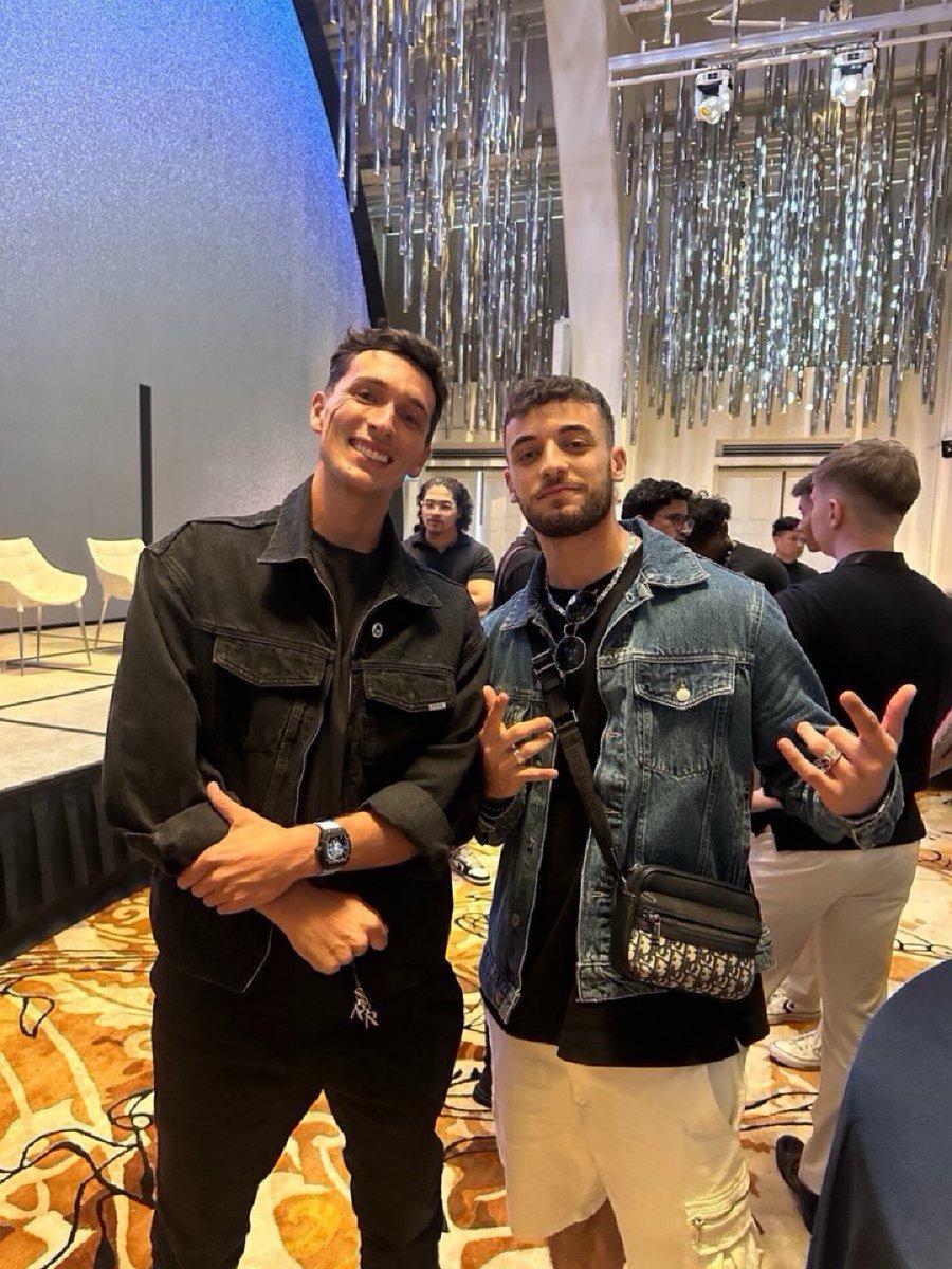 GM to everyone who says GM 🫳