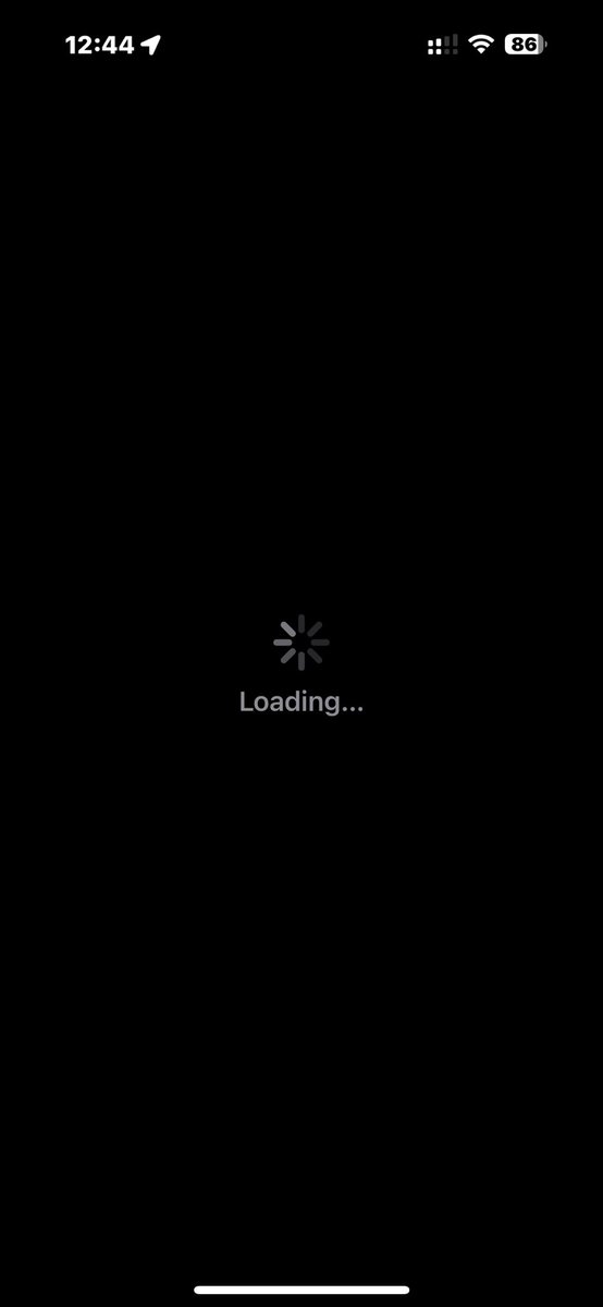 ايش مشكلة #ابل_ستور <a href="/AwasrOm/">Awasr 🚀 أواصر 🇴🇲</a> ما طبيعي صار له اسبوع على هذي الحالة؟ وفقط على مودم اواصر هالمشكلة