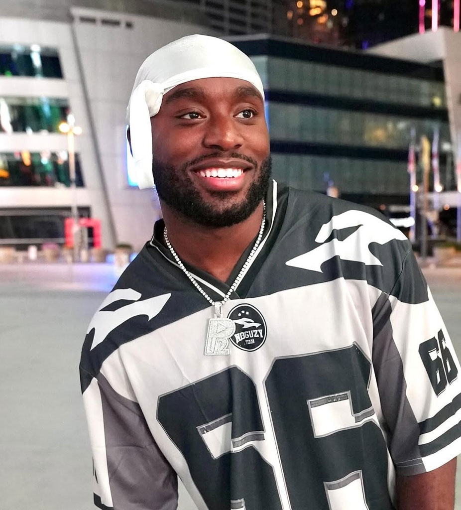 YouTube legend P2istheName sadly passed away last night in Los Angeles
p2isthename update news:fily.site/tZ4VT
#p2isthename#Angeles#news