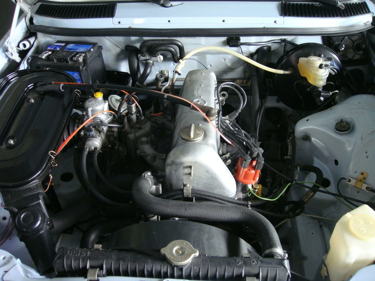 LienhardRacing's tweet image. 1979 MERCEDES-BENZ 200
Mercedes 200 W123 Aut Veteranengeprüft in Jahreswagenzustand.
CHF 14'500.–

©by Flammer Glarus AG, 8750 Glarus