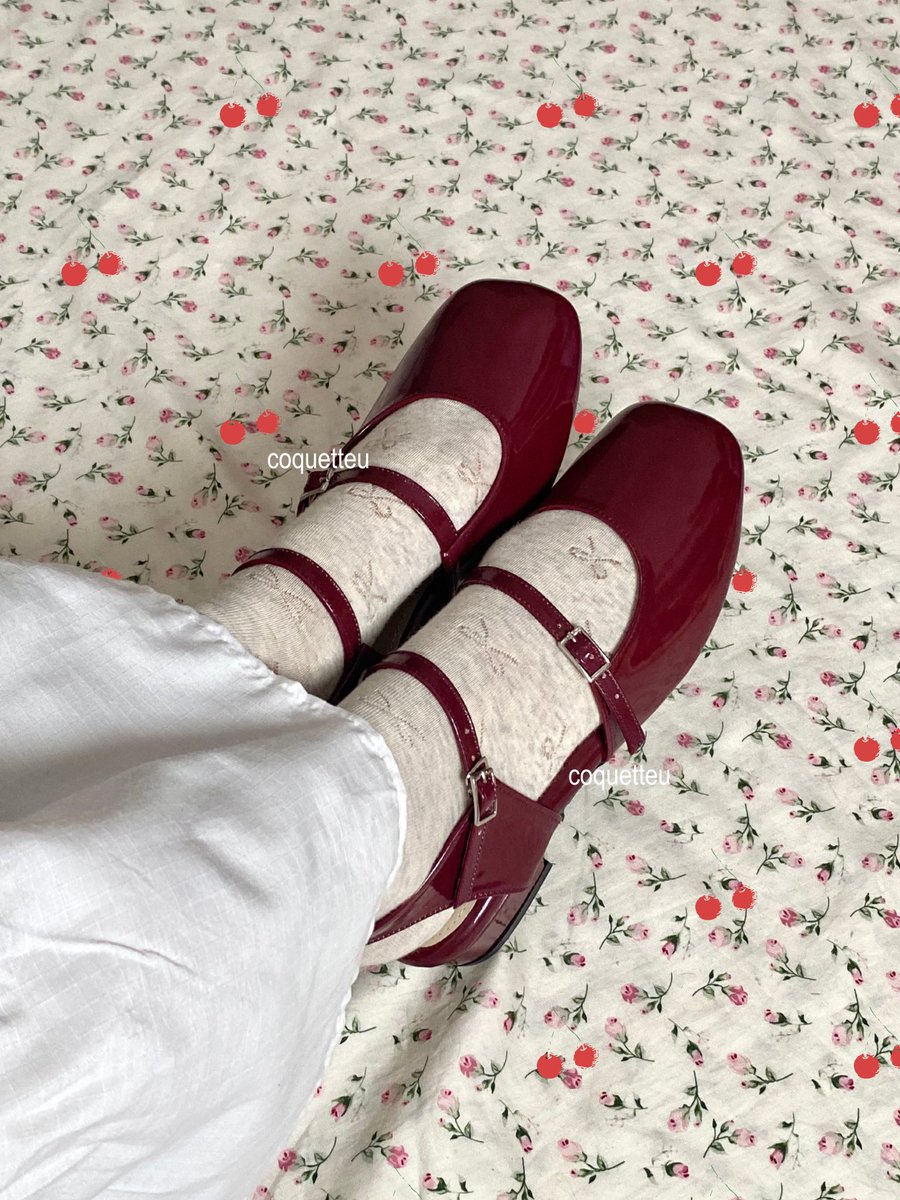c0quetteuu's tweet photo. nemuin mary jane heels secantik inii💌🍒✨cute tapi elegant jugaa, tergantung gimana stylingnya, bantalannya empuk, comfy bgtttt!! (btw ukurannya sampe 43 yaaa👀♥️) https://t.co/4GmW8APTf7