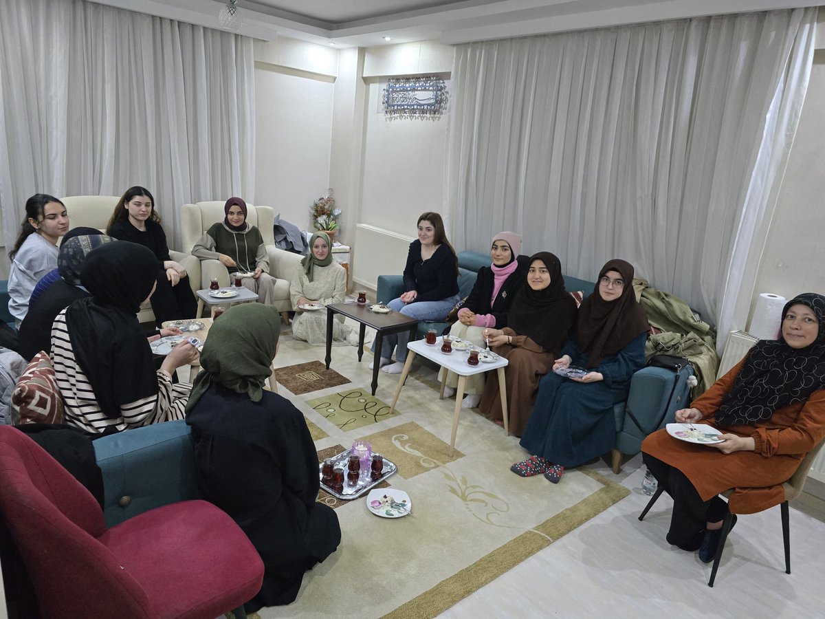 İftarlarımız devam ediyor. Yuvanda iyilik sofranda bereket mottosuyla evlerimizde iftar açmaya devam ediyoruz.<a href="/omer_ilman/">Ömer İlman</a> <a href="/GSB_Denizli/">Denizli Gençlik ve Spor İl Müdürlüğü</a> <a href="/vildanbasbug/">Vildan Basbug 🟢 🇹🇷</a>