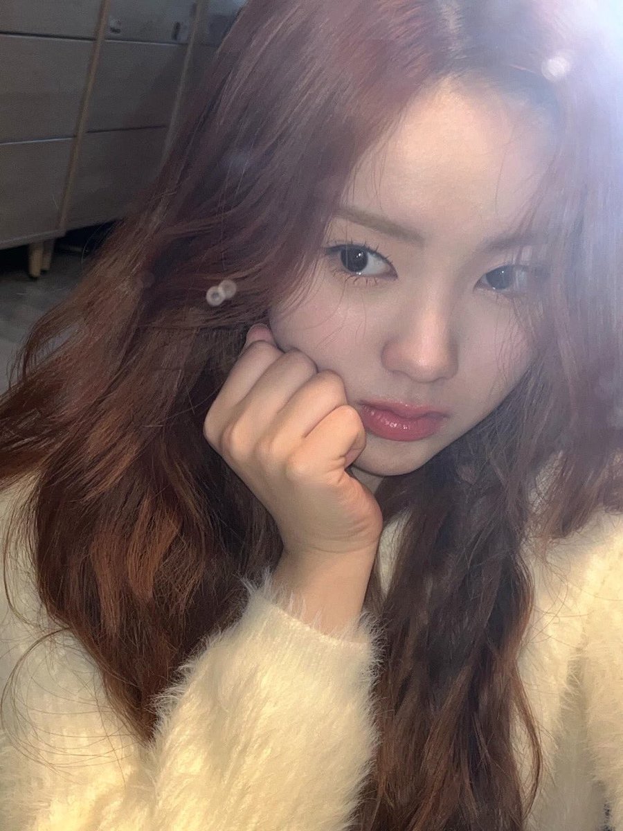 fairyelisia's tweet photo. [#ELISIA_Update] 📸 250316
WEVERSE POST

🐰: 🧁❤️‍🔥

#엘리시아 #ELISIA #유니스 #UNIS https://t.co/WPWGinaxHY