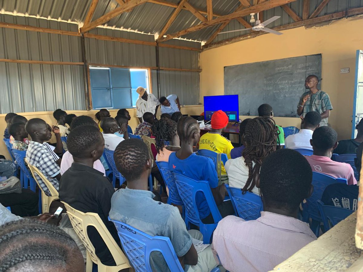 Good news: With the support from <a href="/amala_edu/">Amala</a>, KI4BLI.ORG has launched the only accredited and accelerated secondary school diploma program "GSD" for refugee youths. This program aims to support the deserving to have access to higher education and the job market.