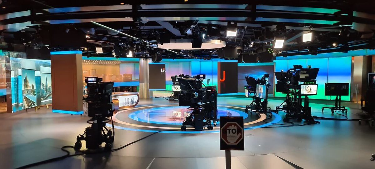 Production Assistant/ Researcher, 12 Months FTC 
-NO EXPERIENCE REQUIRED- 

Bloomberg TV are offering a rare and incredible opportunity for a Researcher/Production Assistant to join our London team. 

bloomberg.avature.net/careers/JobDet…