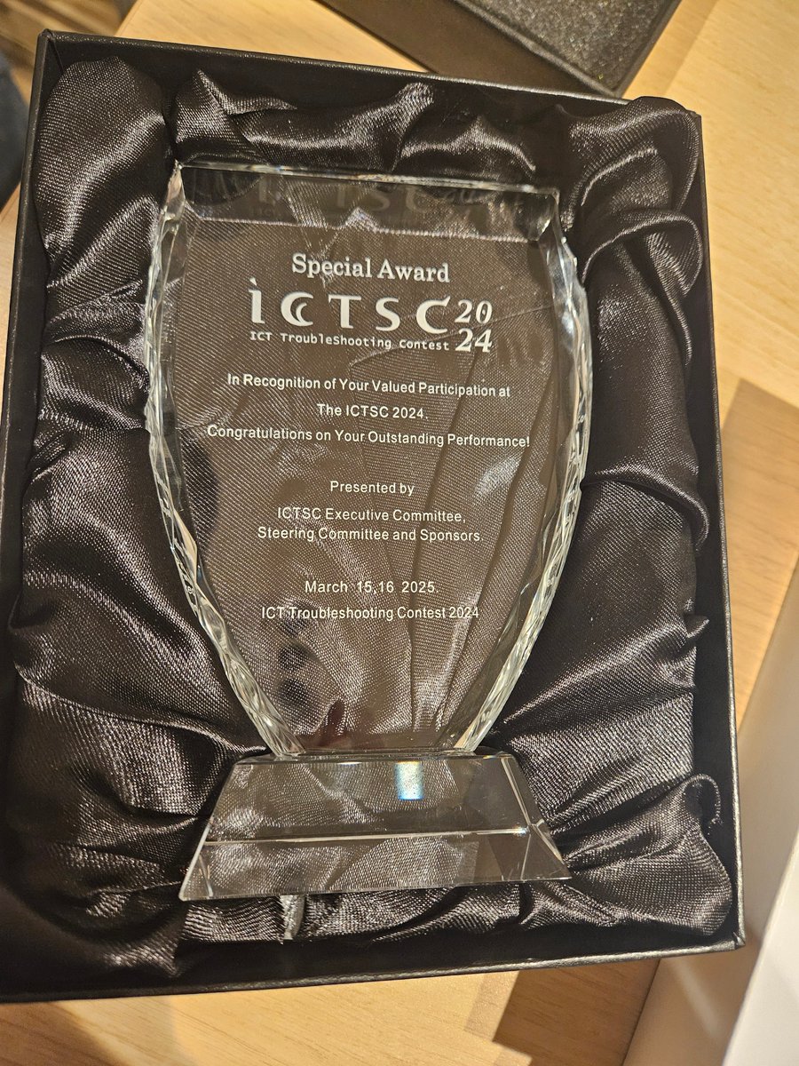 salty_poison's tweet photo. ICTSC2024 特別賞 ネットワーク部門を頂きました！
2日間ありがとうございました！
#ICTSC #10xFaster https://t.co/mViTKQdAw3
