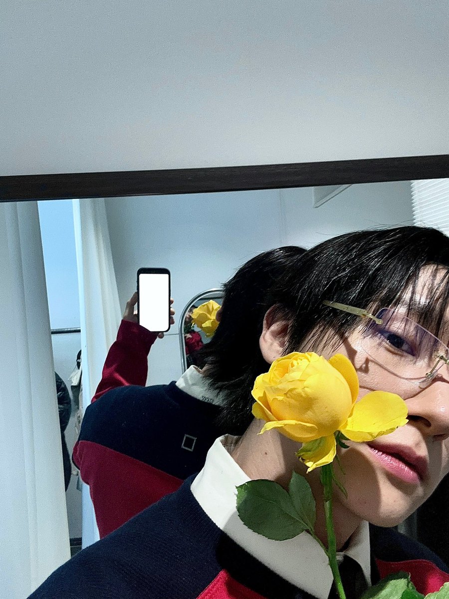 누가 꽃이야 아오 이뽀라 ♡