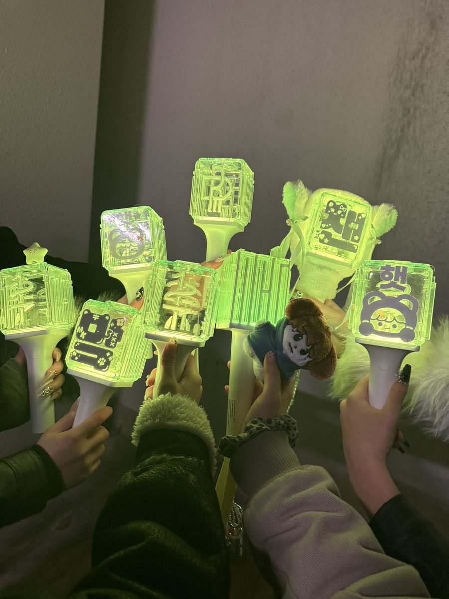mei tweet media