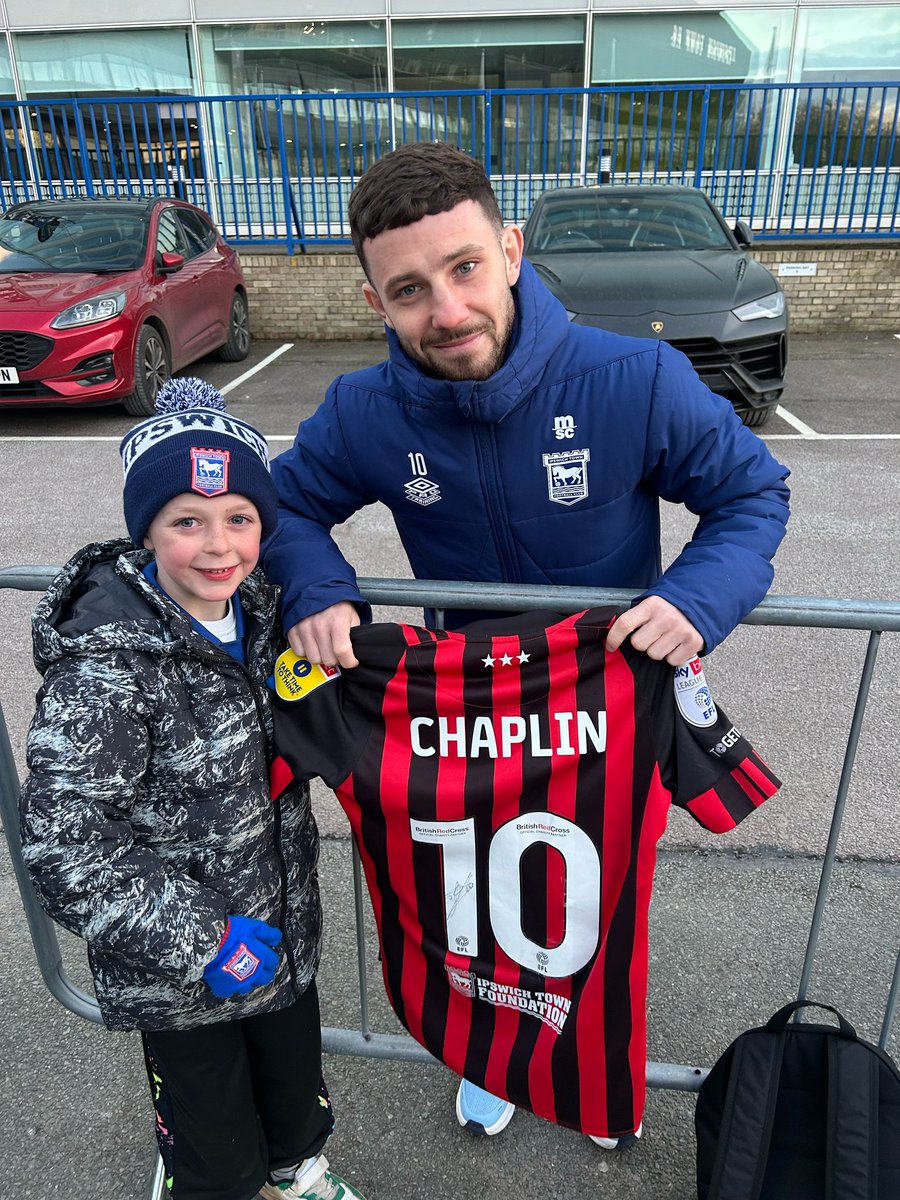 Becca-Grace tweet media