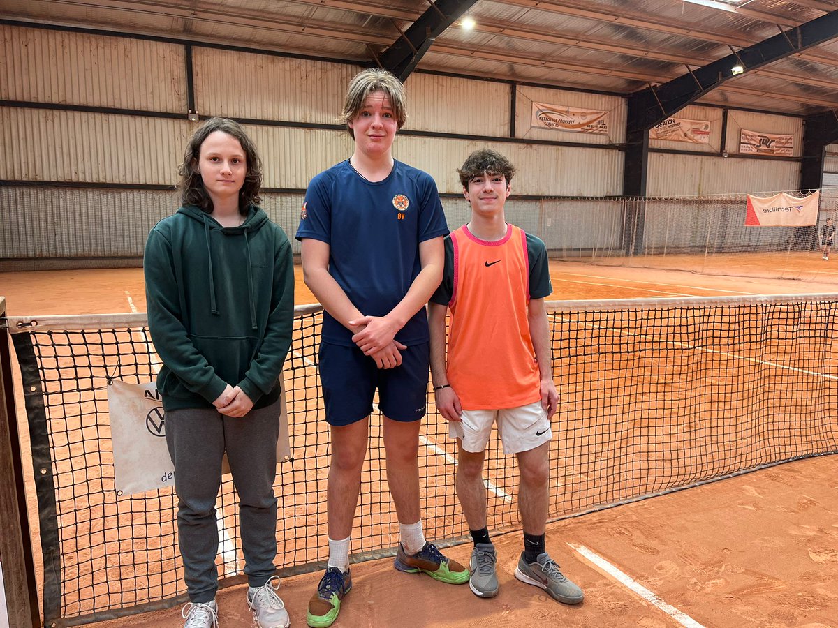 Championnat UNSS Excellence Mercredi 12 Mars . La section  Tennis du Collège a reçu celle de Tarbes. Tournoi ardu, joueurs méritants et fair-play.<a href="/dsden32/">DSDEN32</a> <a href="/unss32/">Unss Gers</a>