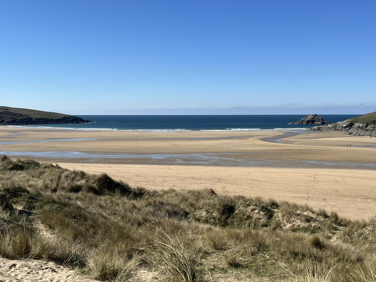 EvocativeCorn's tweet image. Blues and dunes at Crantock.