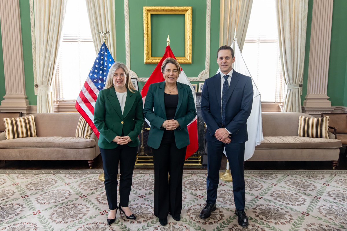 MassGovernor's tweet image. Canada and Massachusetts exchange everything from energy to lumber to cars. Donald Trump's tariffs are going to make it all more expensive.
Productive conversation with the premiers of New Brunswick and Prince Edward Island about Trump's tax on consumers, and working together to…