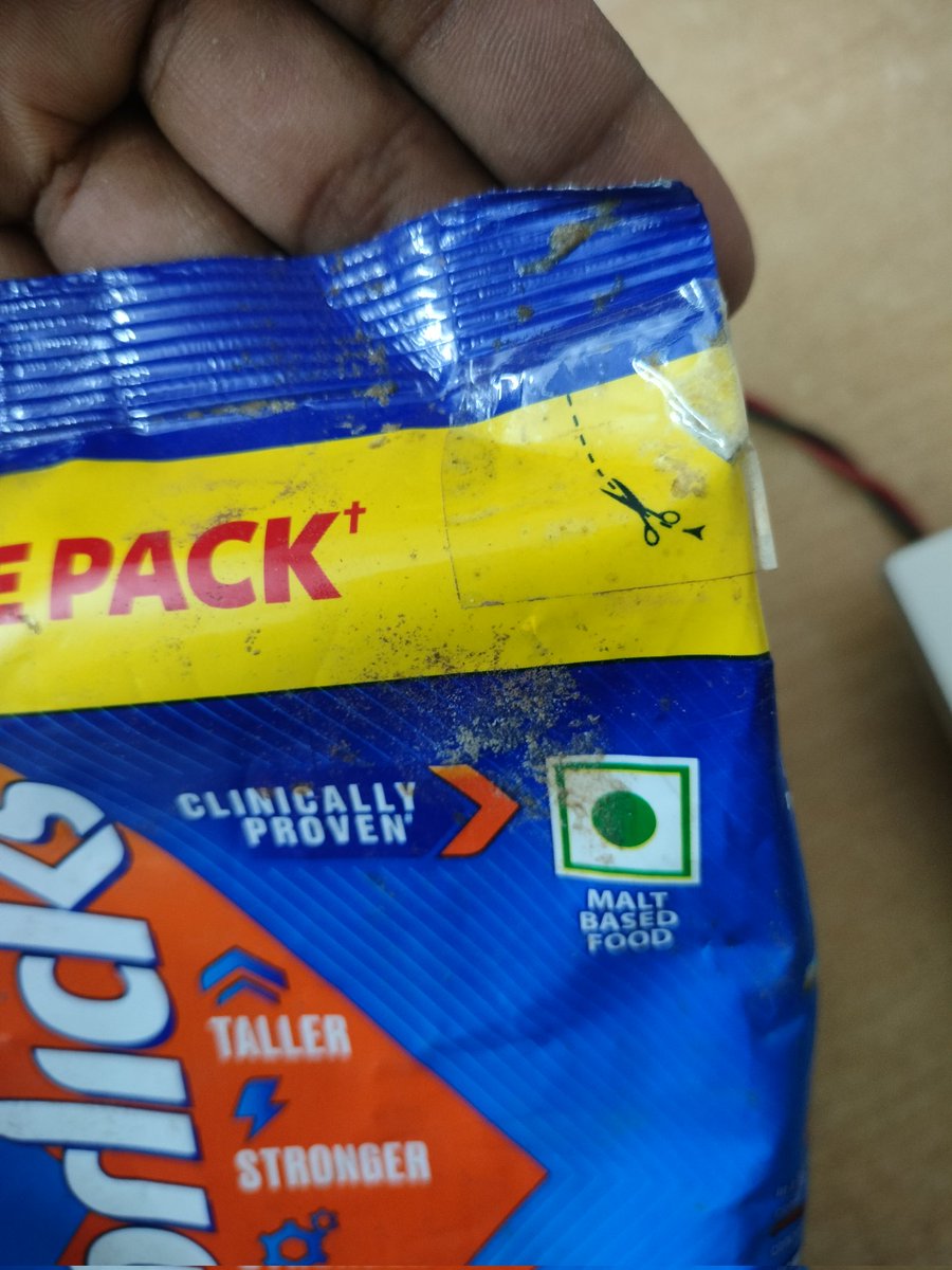 Ashwanibbu's tweet image. Look at this #Zepto pack—so dirty and covered in dust that it’s disgusting to even touch! Is this their idea of quality control? How can anyone use a product in such a condition? Stop playing with consumers' health! @ZeptoNow #BadPackaging #ConsumerRights