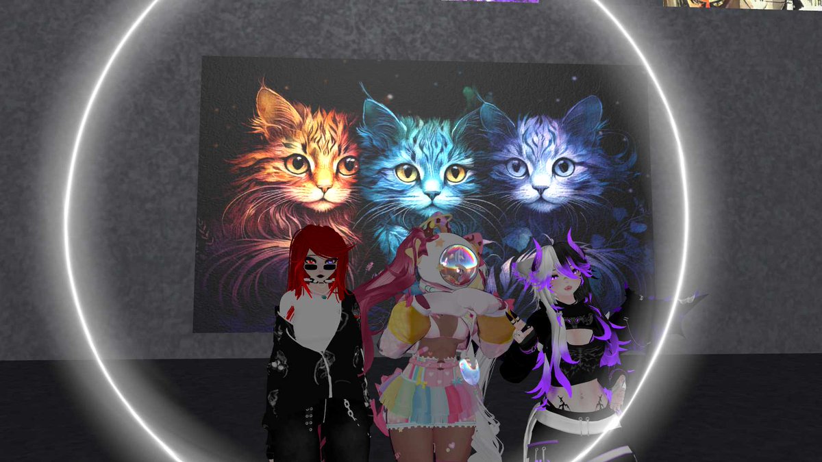 AngellustXO's tweet photo. Visit an art exhibit world the other day! 💜🖤#fyp #VRChat #VRChat_world紹介 #ChillVibes #artwork #heywazup https://t.co/s1vGEuXdV0