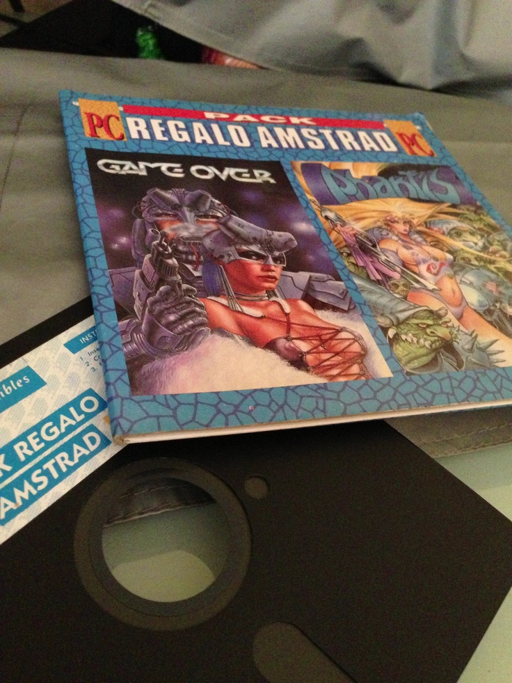 PC__Historia's tweet photo. En España se hicieron ofertas incluso donde se regalaba la impresora matricial Amstrad DMP-3000, y el famoso Pack Regalo Amstrad con dos grandes juegos españoles como fueron #GameOver y #Phantis de @DinamicSoftware
