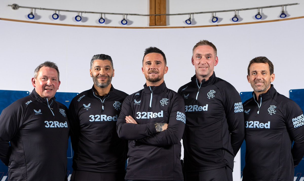 ViewProTecLtd's tweet image. One team understands what it means the other just didn’t understand what it means to represent the club.