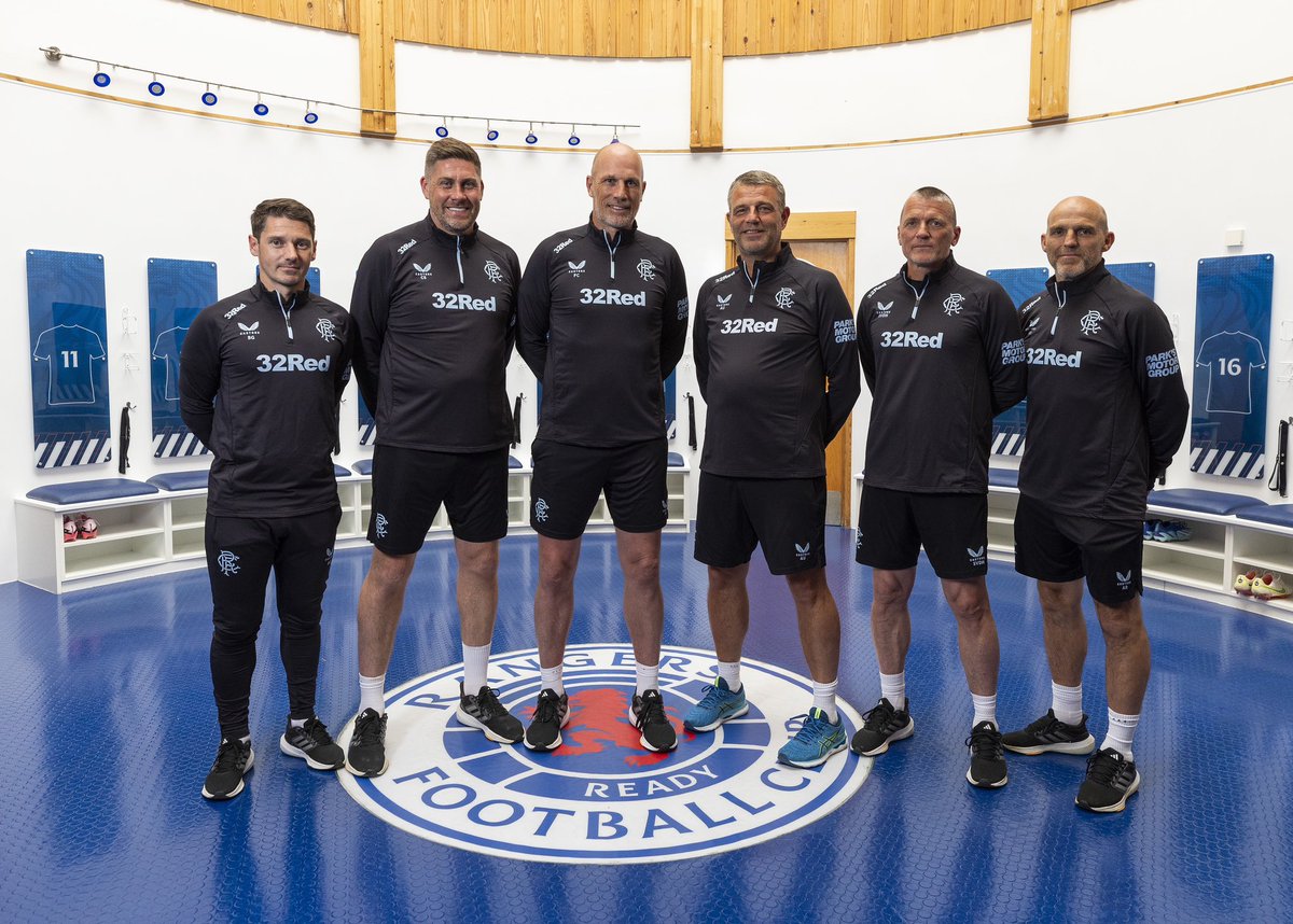 ViewProTecLtd's tweet image. One team understands what it means the other just didn’t understand what it means to represent the club.