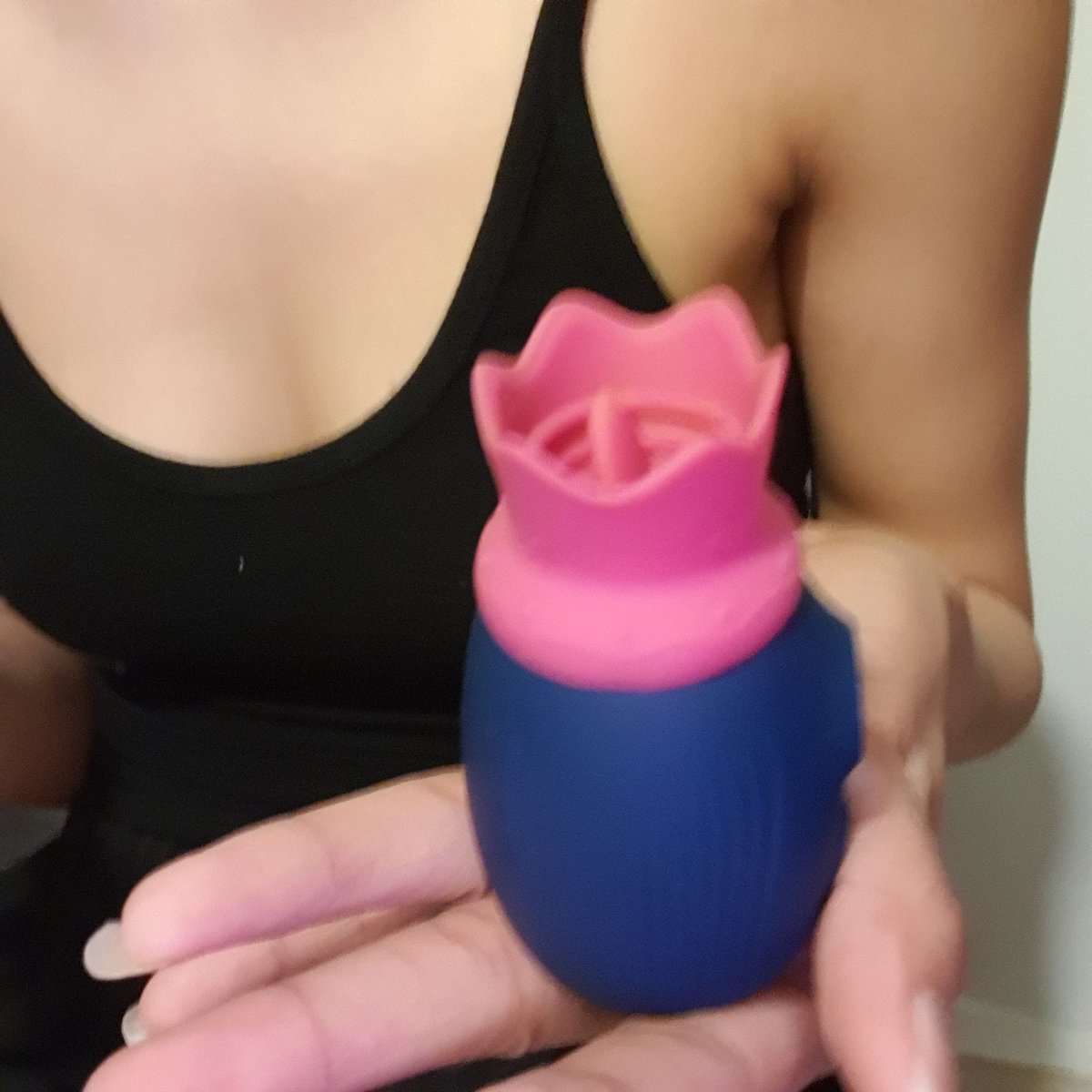 สมาชิคใหม่ นัดไปเจอแต่มิจฉาชีพ ล่าสุดนัดไปแล้วขโมยมือถือหนูเฉยเลย นะวังกันด้วยนะคะ  ให้น้องชมพูช่วยดีกว่า
#ไฮแล้วเงี่ยน #ไฮเงี่ยน #สายไฮ #สายไฮกรุงเทพ