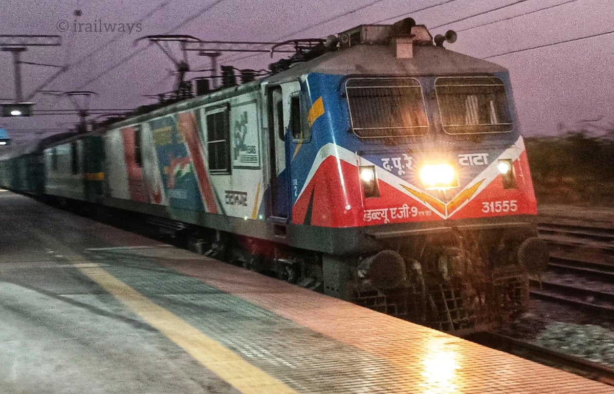 "78th Independence Day" Livery TATA WAG-9H 31555 &amp; 32085 with BCN Freight 
#irailways #IndianRailways #tatanagar #tata #wag9