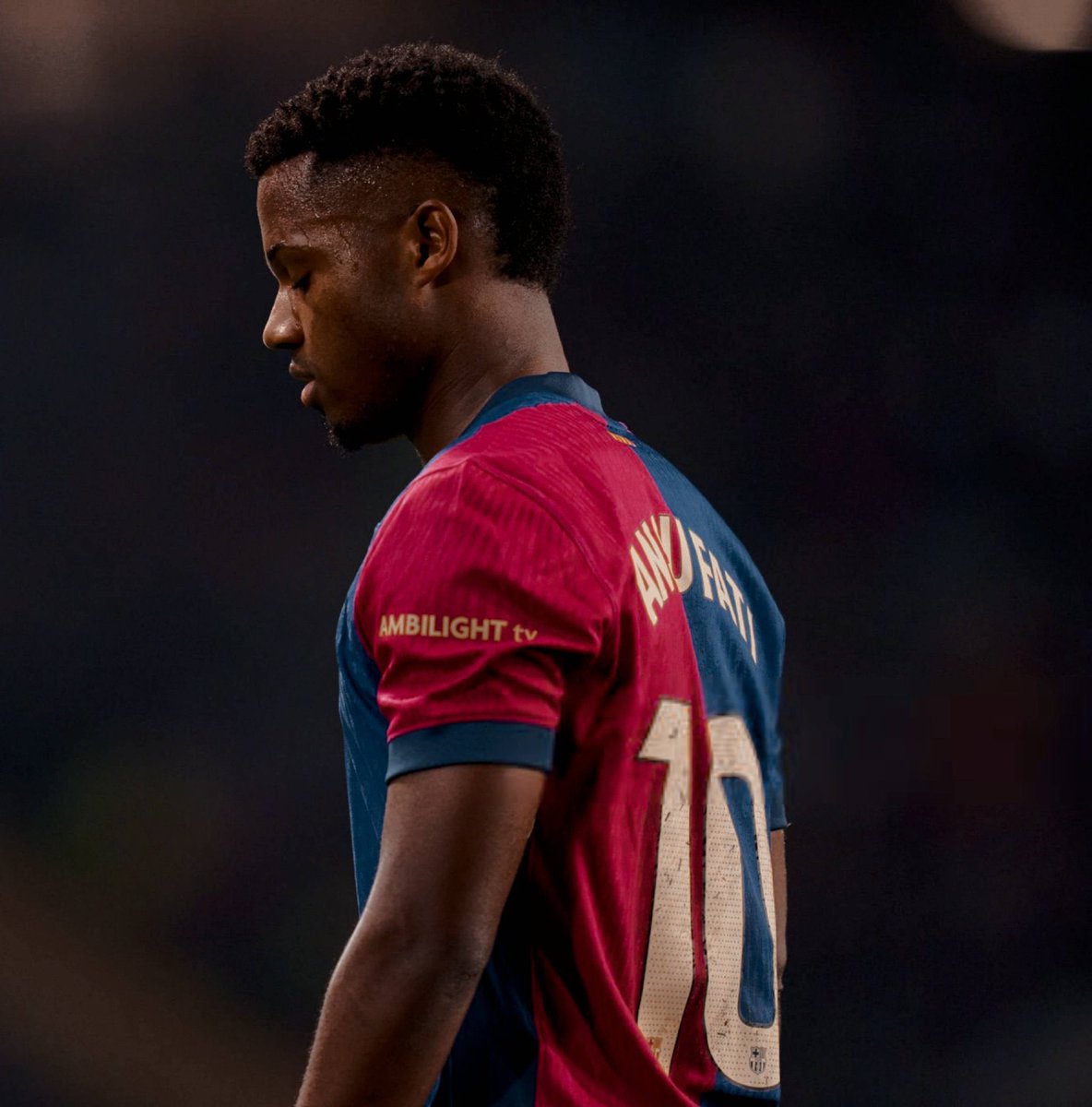 FabrizioRomano's tweet photo. 🚨🚫 Ansu Fati has been left out of Barça squad once again today.

Decision made by Hansi Flick. https://t.co/COHBDNqmHS