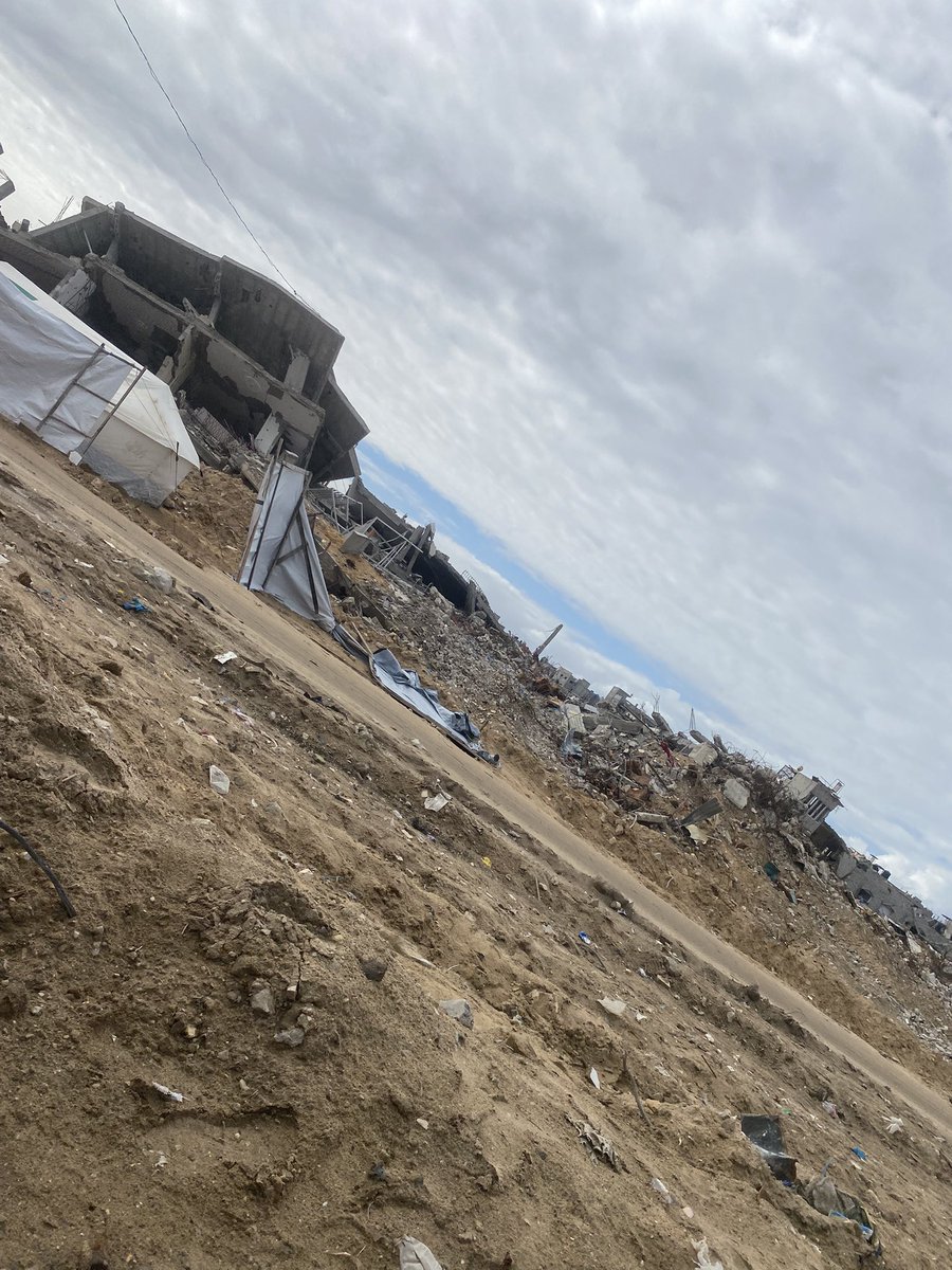 Free_gaza25's tweet photo. I'm so sad‼️🙏
No donations💔😩
The internet is bad here 💔😩
No food or water💔😩
Prices keep going up
I hope that one of you will adopt the 💔publication of my campaign continuously A hope you will continue to donate to me, please. please🙏🥺https://t.co/7rvfFGWKPa https://t.co/PDObV3sPqE
