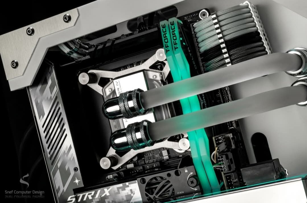 Sonntag + 🌞 ... gehts heute raus oder bleibt ihr am PC 😬

📷<a href="/upsnef/">Stephane.beaulieu</a>

#pcbuild #pcbuilds #gamingpc #custompcbuild #pcmasterrace #pcmr #pcgamingsetup #pcsetups #gaminggear #gamerpc #pcgaming #battlestation #gamingsetups #gamingstation #pcmr #teamforce #teamgroup #TFORCE