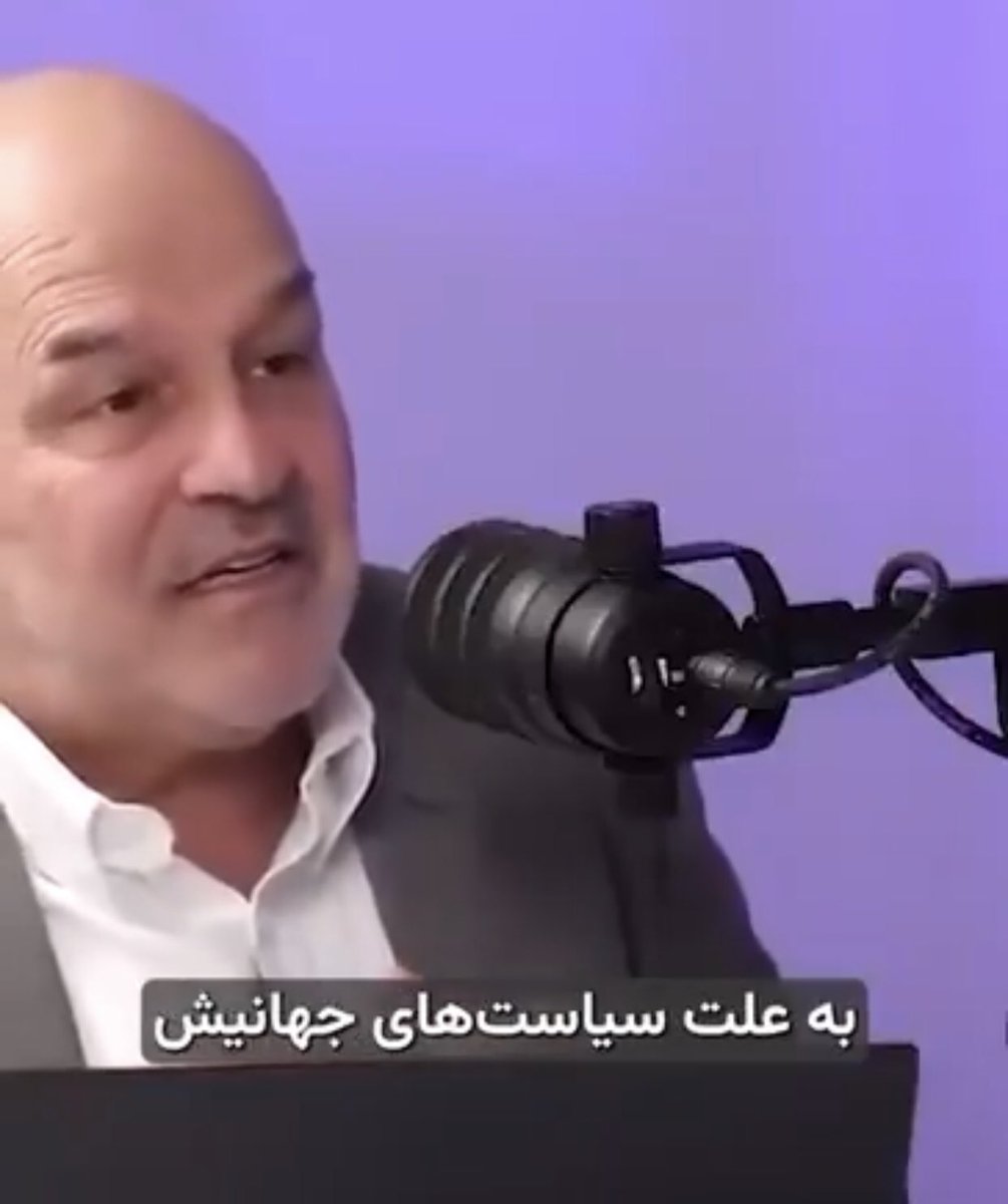 Mizpodcast's tweet photo. یک مشت بچه پولدار گردن کلفت که به اعتراف خودشان ۴۵ سال است در بالای هرم قدرت بوده اند، میگویند کشور ناتراز/ورشکسته است!

راست هم میگویند،
چون اگر حتی ۱۵ درصد از این اقایان بخاطر مفاسد مالی و اجرایی مجازات میشدند،
امروز باید از زندان بیانیه میدادند، کشور هم ناتراز نبود! https://t.co/yjWtTBIiIq