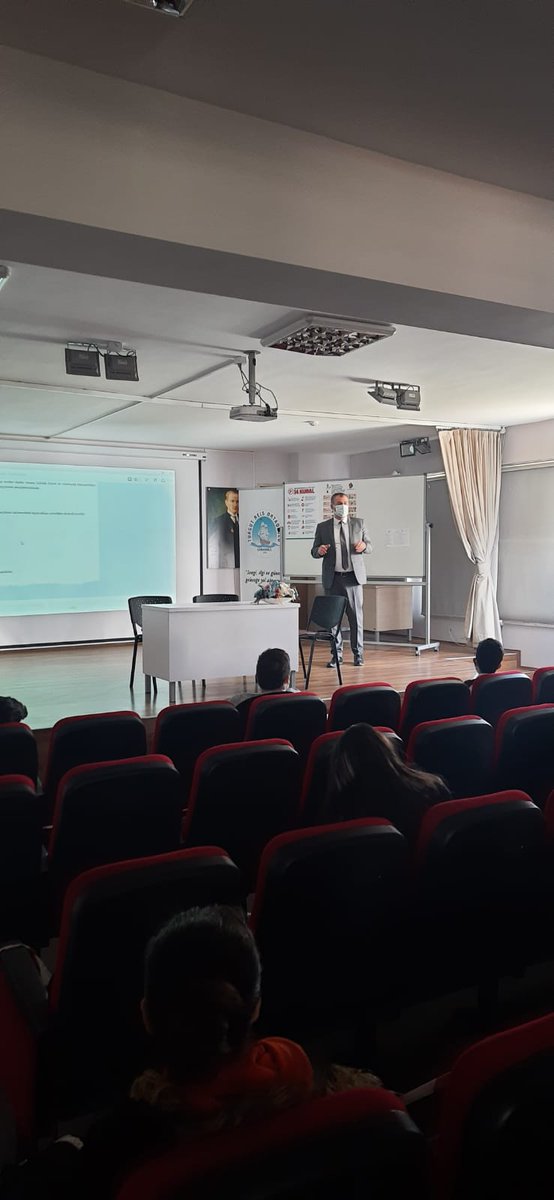 Mesleki eğitimin teşviki için okullarımızda, üniversitelerimizde Ezine Gıda İhtisas OSB'nin şehrimize sağlayacağı iş imkanları, gerekli olacak istihdam alanları hakkında sunumlarımız. 
Biz her platformda Ezine Gıda İhtisas OSB'yi anlattık...