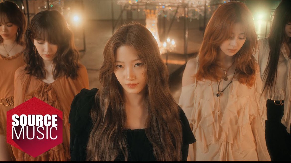 LE SSERAFIM M/V ENGLISH HOT OH MY GOD