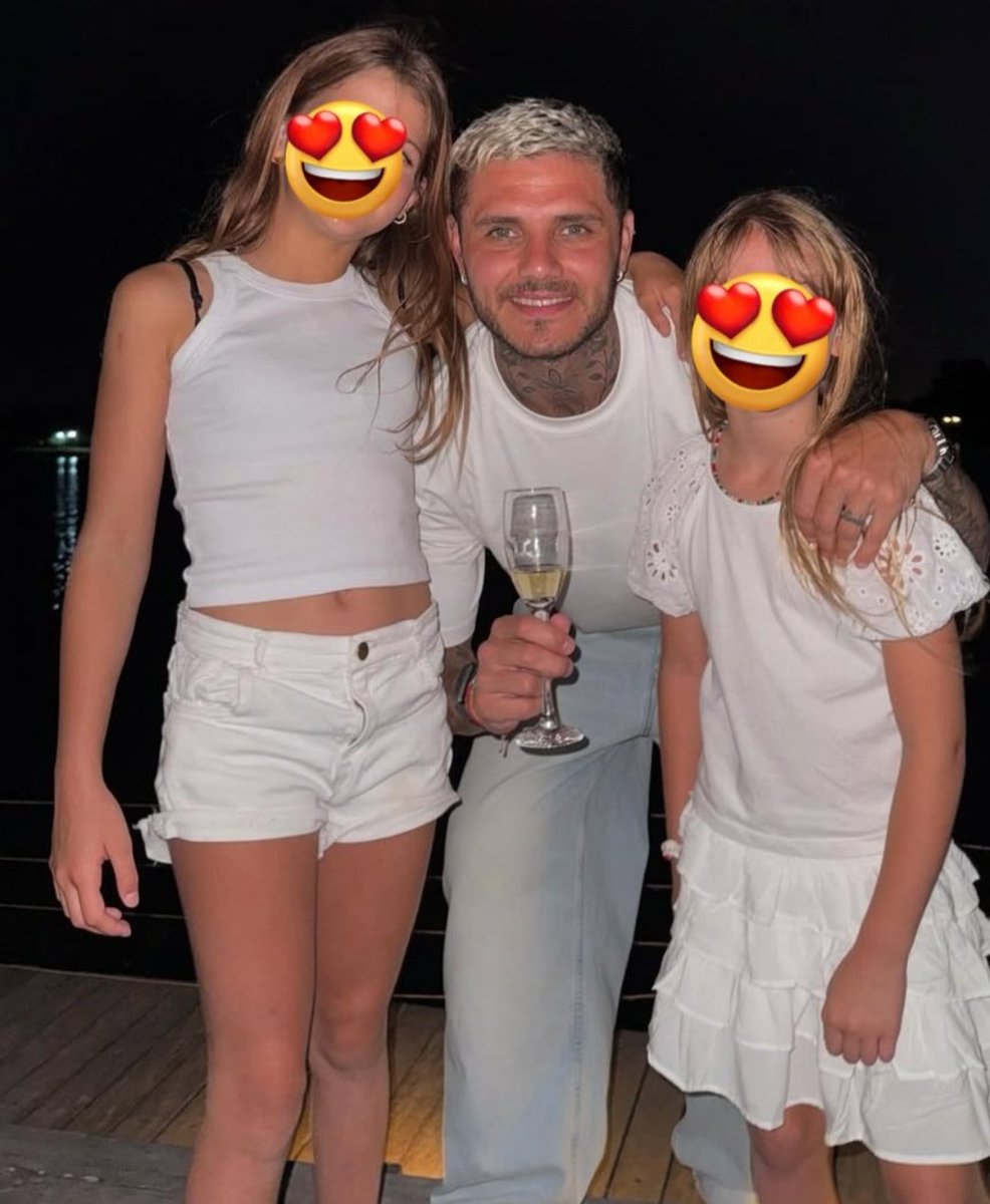 Paulita63500150's tweet photo. Mauro Icardi merece Justicia. Vamos por ella.
#JusticiaParaMauroIcardi https://t.co/WzQOzsrK7s