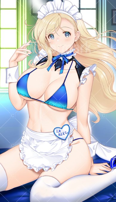 #メイド 
お約束ビキニ😘 