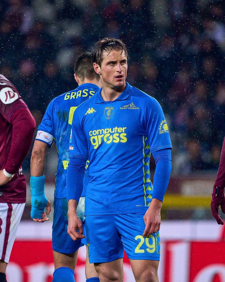 Sappiamo che questo non è un bel periodo, ma nessuno di noi si arrende.
Dopo la sosta ci aspettano 9 finali, e saremo pronti a sputare sangue e sudore su ogni centimetro di campo per questa maglia. Insieme! 💙