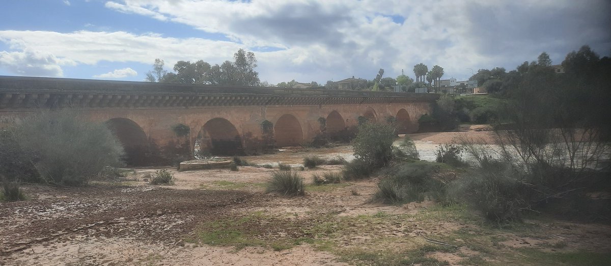.<a href="/RochesterBridge/">Rochester Bridge</a> A Roman bridge over the Río Tinto in Niebla, Spain. Still the main route into the town after two millennia.