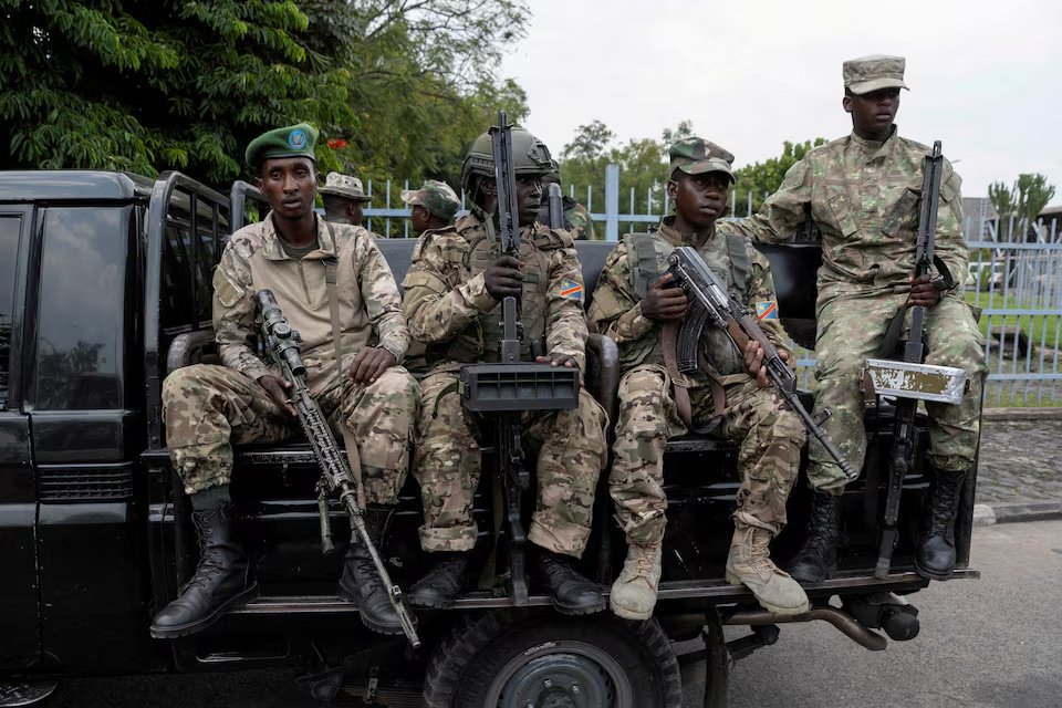 MarioNawfal's tweet photo. 🚨🇨🇩DR CONGO AGREES TO PEACE TALKS WITH M23 REBELS

After refusing for months, Congo will now send a delegation for direct talks with M23 rebels in Angola on Tuesday.

Facing military defeats and fading regional support, President Tshisekedi appears to be shifting strategy.

M23 rebels have acknowledged the invite but demand Tshisekedi publicly commit to negotiations.

Source: Reuters