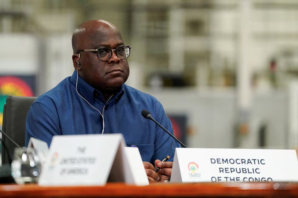 MarioNawfal's tweet photo. 🚨🇨🇩DR CONGO AGREES TO PEACE TALKS WITH M23 REBELS

After refusing for months, Congo will now send a delegation for direct talks with M23 rebels in Angola on Tuesday.

Facing military defeats and fading regional support, President Tshisekedi appears to be shifting strategy.

M23 rebels have acknowledged the invite but demand Tshisekedi publicly commit to negotiations.

Source: Reuters