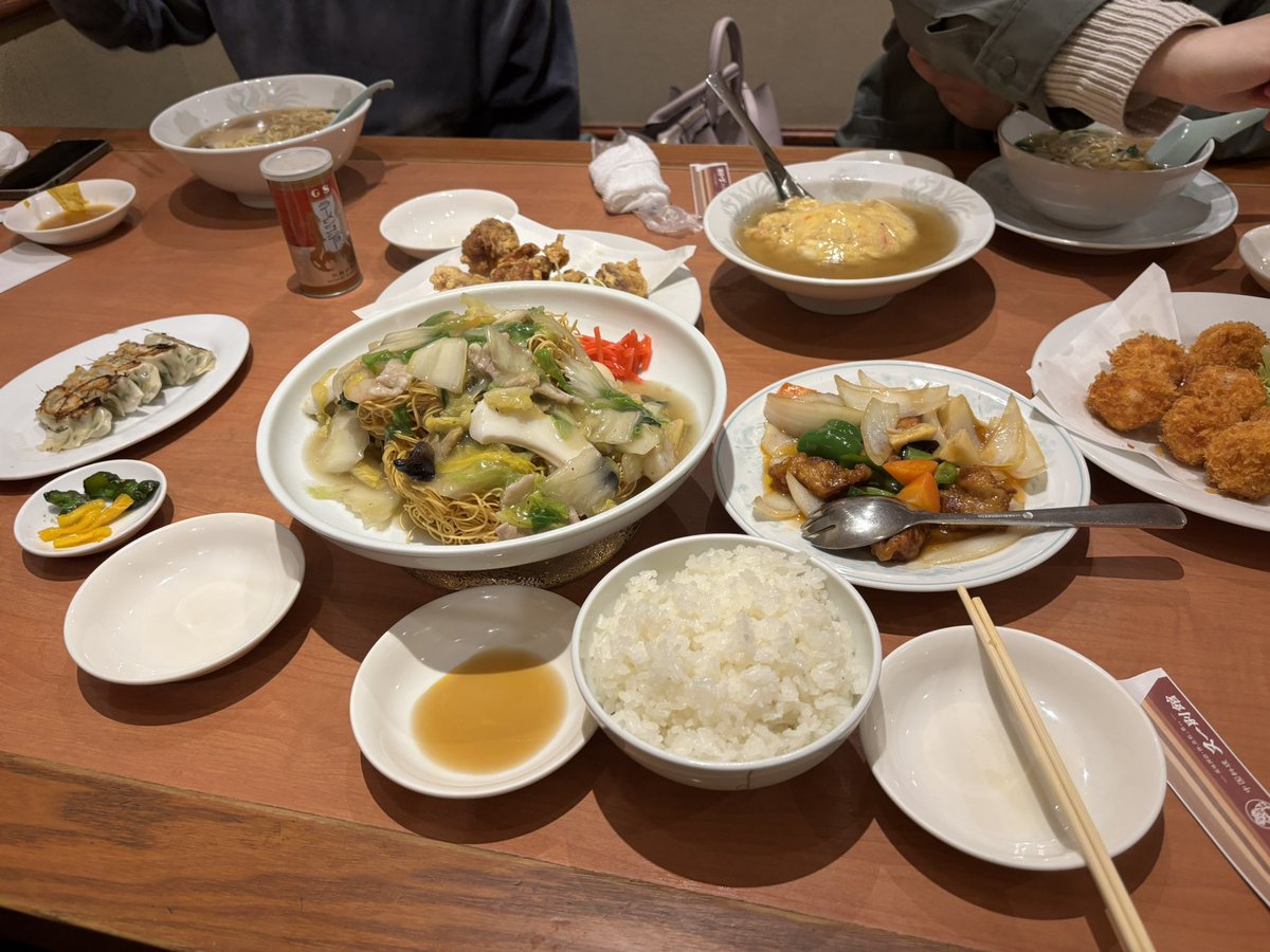 6V59598668's tweet photo. 別府温泉、黒川温泉、湯布院の3泊4日から無事！
岡山に到着

帰ってきた〜
明日仕事だぁ😭😭😭

初日の別府での写真が少ないのがミスったな😂 https://t.co/WXvtRUOdV4
