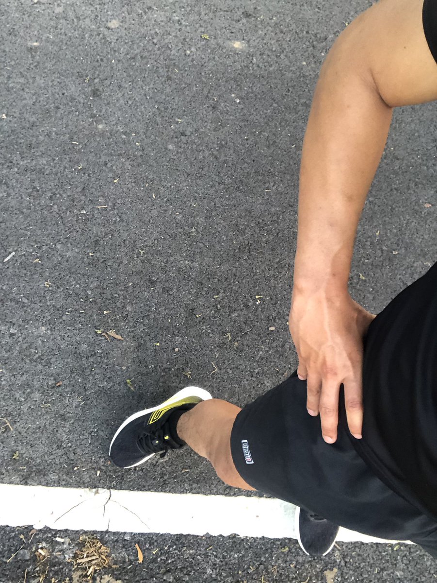 SS PPUUTT tweet media