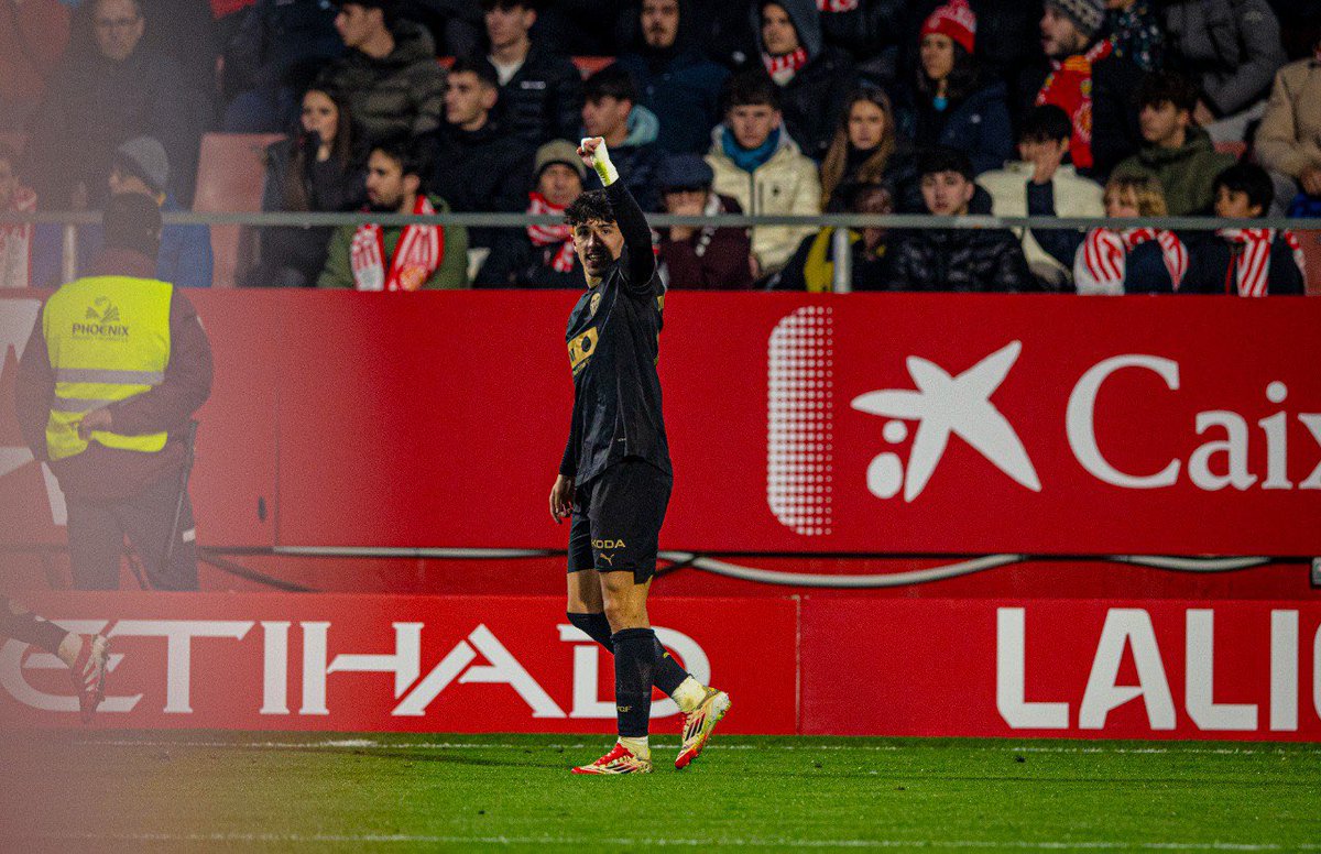 Diego (@diegolopez_n9) on Twitter photo Feliz por ayudar al equipo con otro gol que sirve para sacar un punto de Montilivi, pero el trabajo es de todo el equipo. Se resiste la victoria lejos de Mestalla pero seguimos mejorando y creciendo.
Ahora es momento de <a href="/SEFutbol/">Selección Española Masculina de Fútbol</a> ❤️🇪🇸
Amunt!🧡🦇🥶 Feliz por ayudar al equipo con otro gol que sirve para sacar un punto de Montilivi, pero el trabajo es de todo el equipo. Se resiste la victoria lejos de Mestalla pero seguimos mejorando y creciendo.
Ahora es momento de <a href="/SEFutbol/">Selección Española Masculina de Fútbol</a> ❤️🇪🇸
Amunt!🧡🦇🥶
