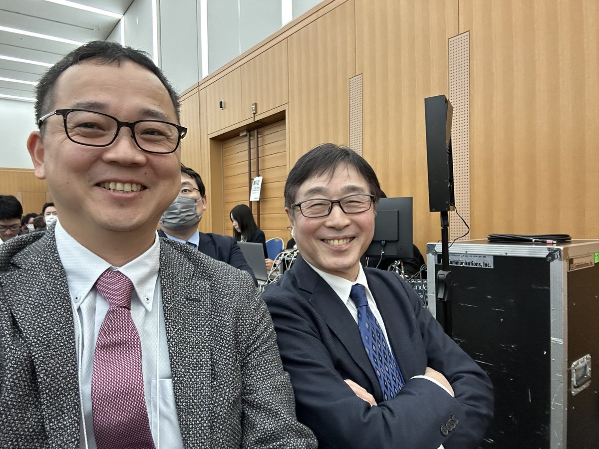 EPsamurai1982's tweet photo. 集中治療学会に初参加😆
陰圧式呼吸器って凄いですね。ネイザルハイフローと併用が良さそう。
瞳孔は機械で測る時代⁉️
違う分野で勉強になりました☺️
JHRS YouTube チャンネルも宣伝しました🫡
締めは坂本先生とだるま😎
#JSICM52
#EP大学 https://t.co/XgeSaXHCIQ