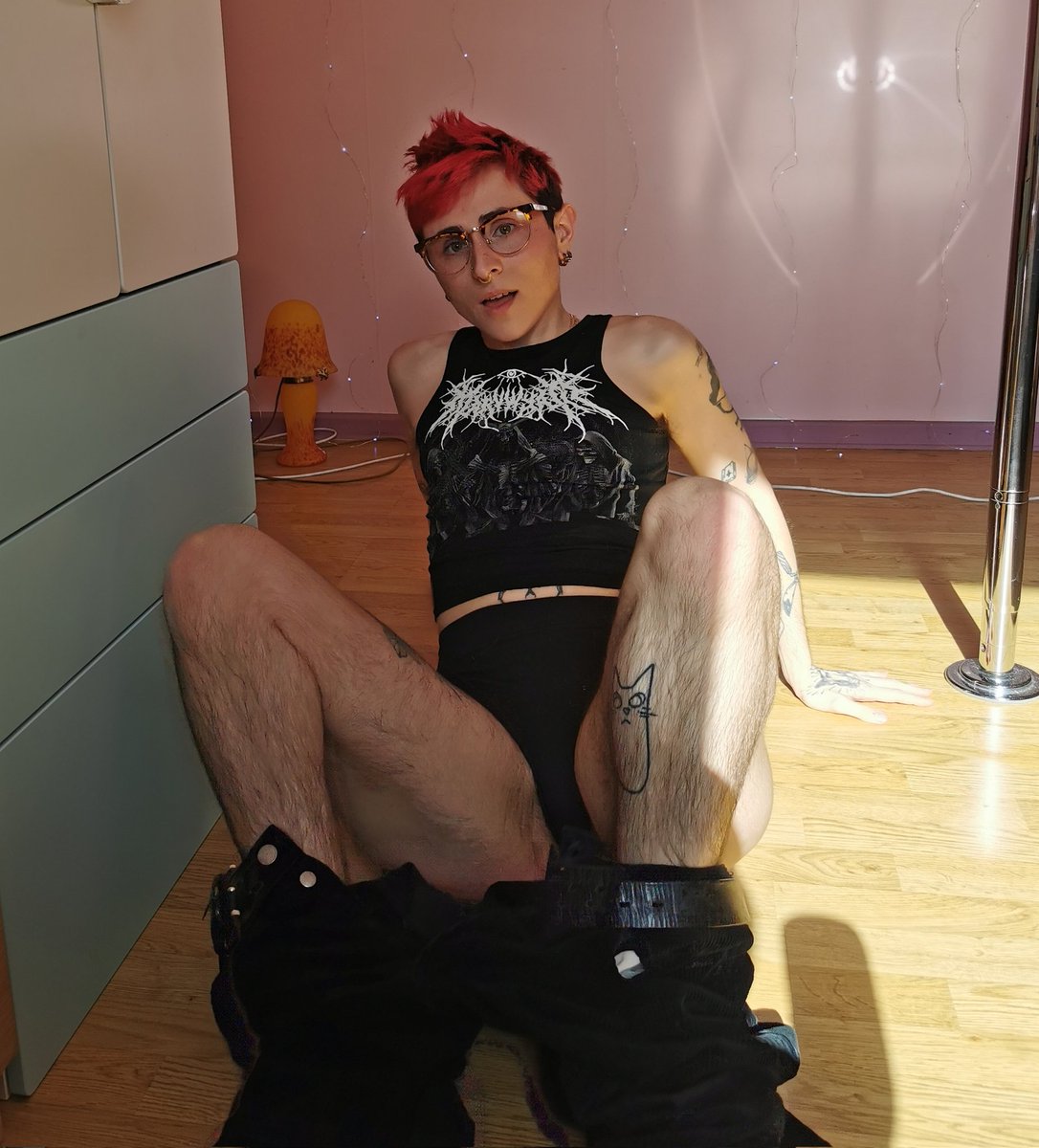 I made a promotion on the site if you like trans guys!