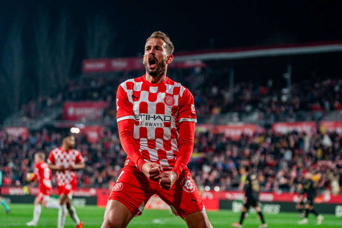 Que belleza poder hacer un ⚽️ así en casa 
Lo disfruté con muchas ganas 🔴⚪️
Gracias a todos por el apoyo siempre💪💪
