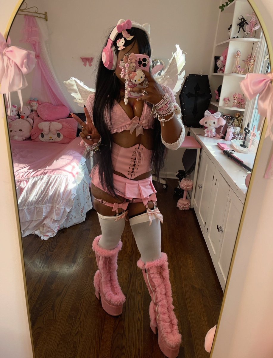 pinkholi