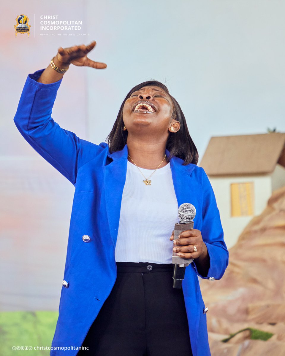 ChristCosmoInc's tweet photo. We proclaim Your name
In every Era, Oh Lord
You are the same
You’re righteous, Lord
As Your treasurer, Oh Lord
We sing Your praise

#SingingInWorship
#SundayAtCCI
#ChristCosmopolitanInc
#CCIWhereGodLives
#TheCCIExperience https://t.co/eDnaA00j6L