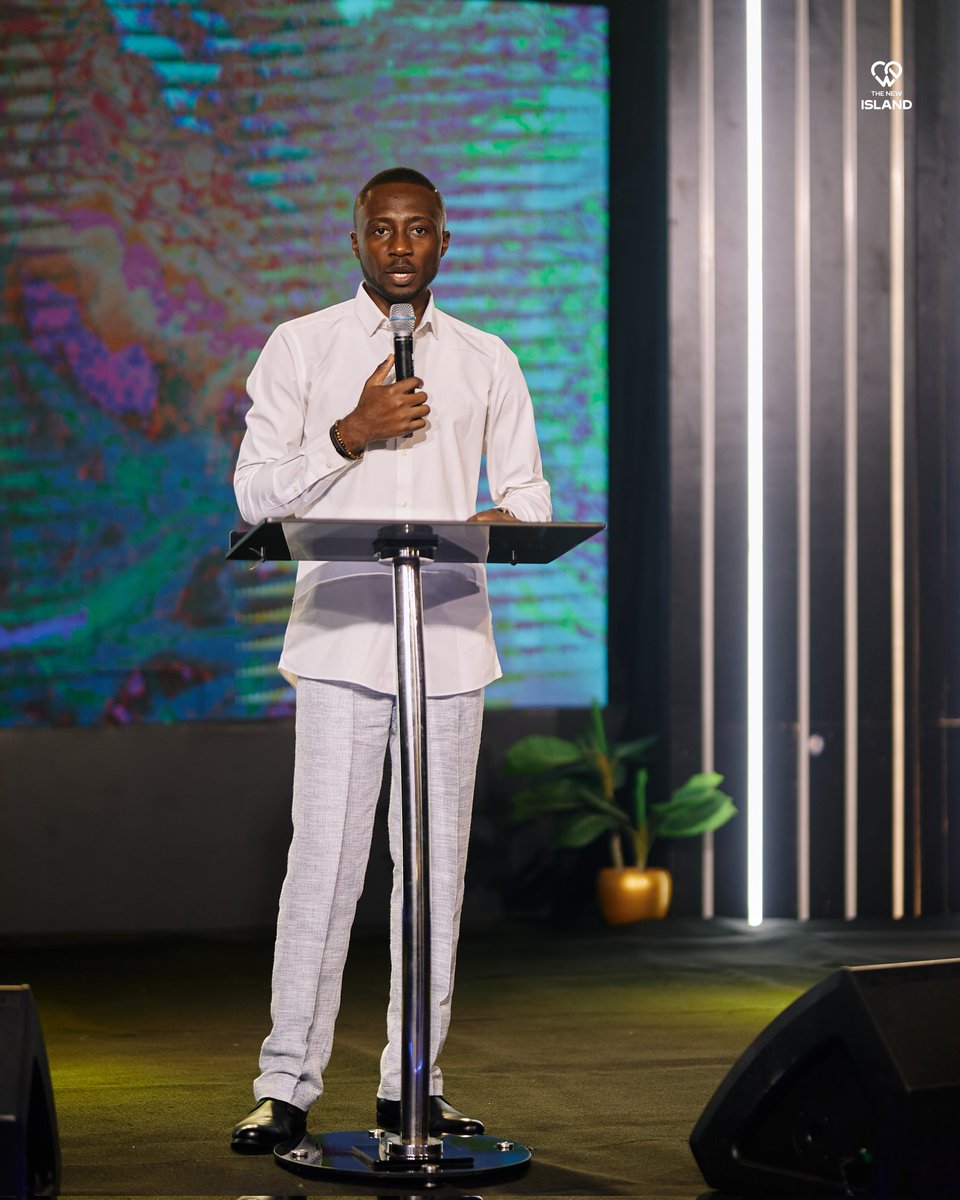 TheNew_Island's tweet photo. Becoming is first about you. It's not about the things in your hands or your environment.
This is why God's primary focus is to change your internal environment and the way you see things.
TheSojourner
#7YearsIn7Days
#WeAreTheNewIsland
#WeAreTheNew
#iLoveThisChurch https://t.co/AhYsF6ewbc