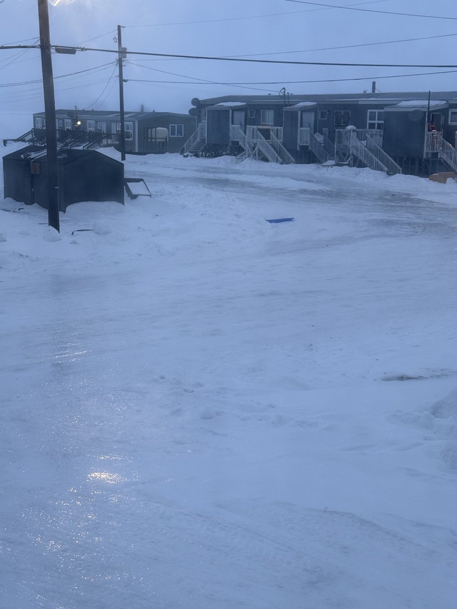 Plus 2 and raining, the temperature will drop to -20 this afternoon… it’s going to be slippery! SanikiliaqNU.