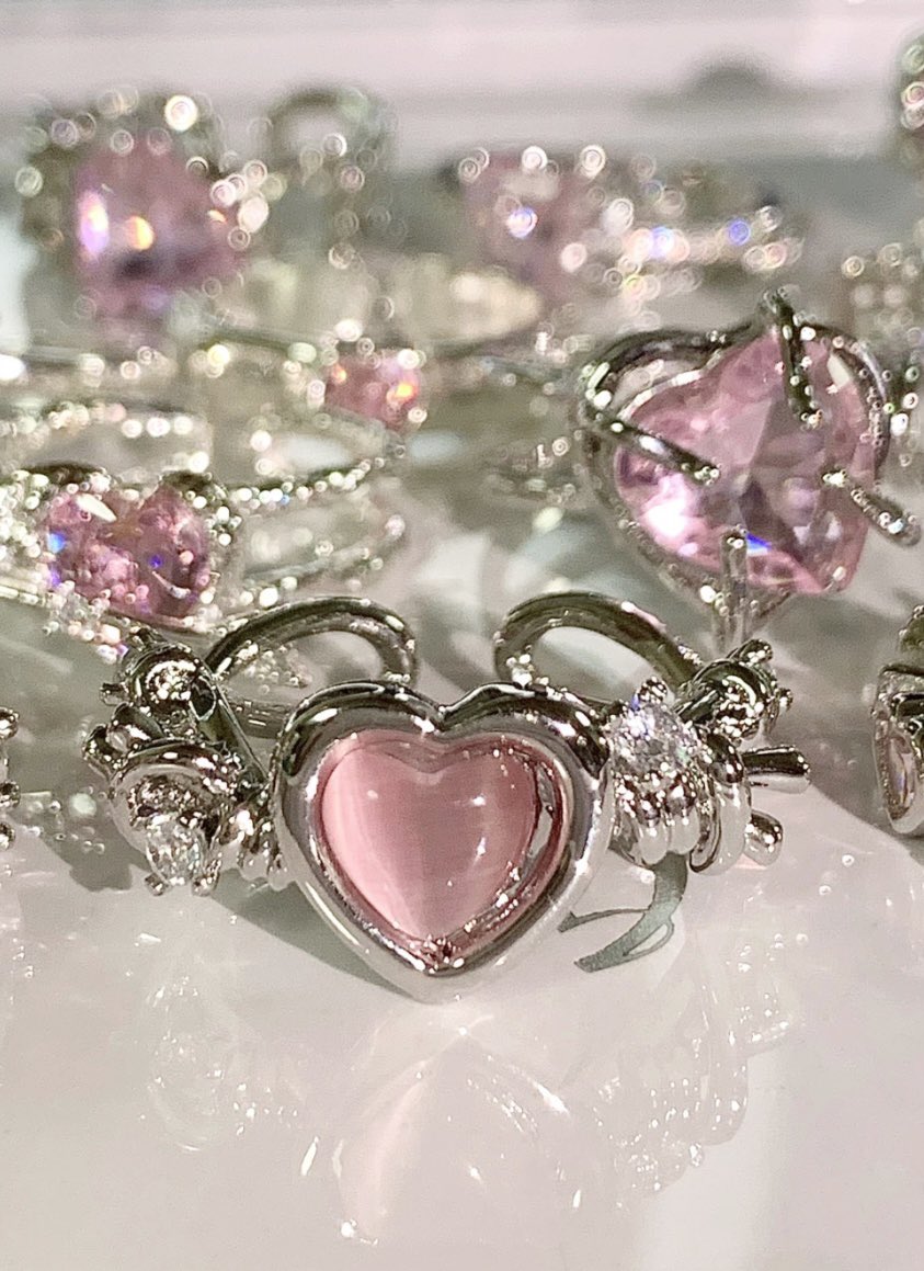 heart_jpg's tweet photo. heart rings https://t.co/CydNxX9fpE