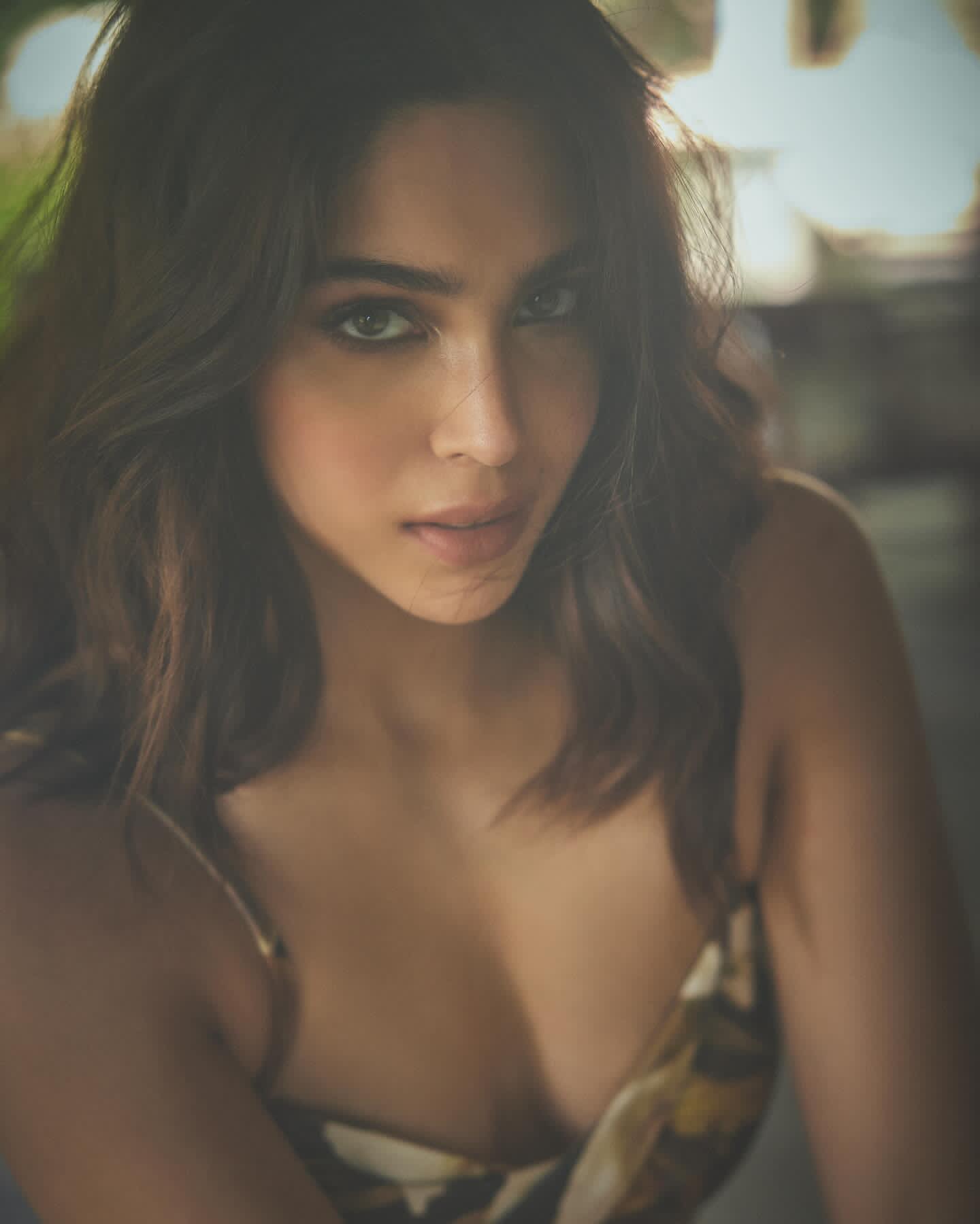 GmKNVuBaUAAGa43?format=jpg&name=large