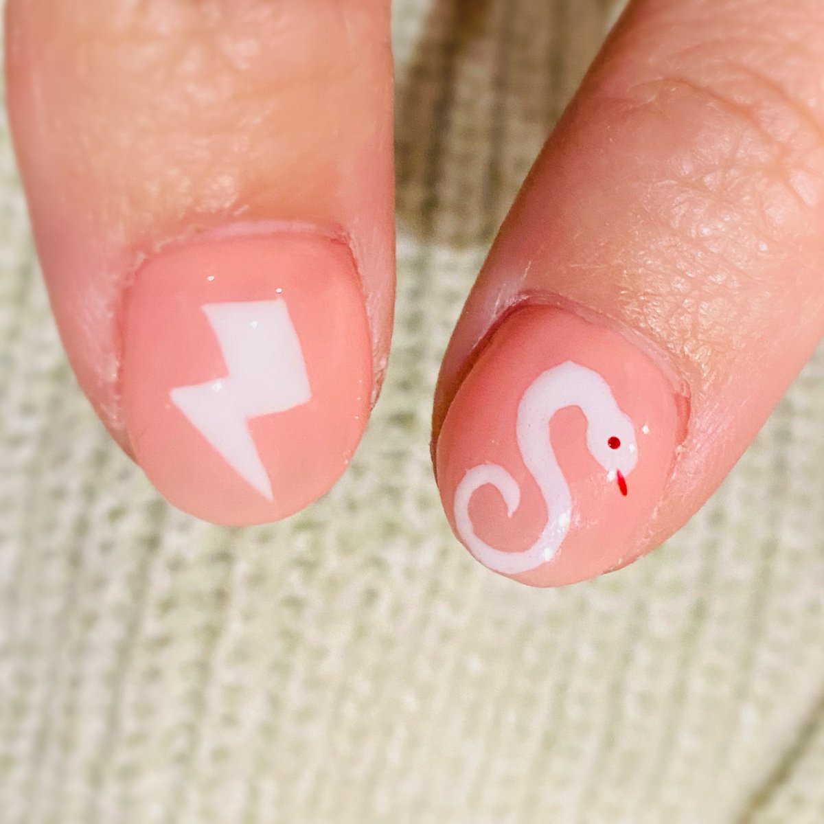 結婚式のためにdrarryネイルした🥲